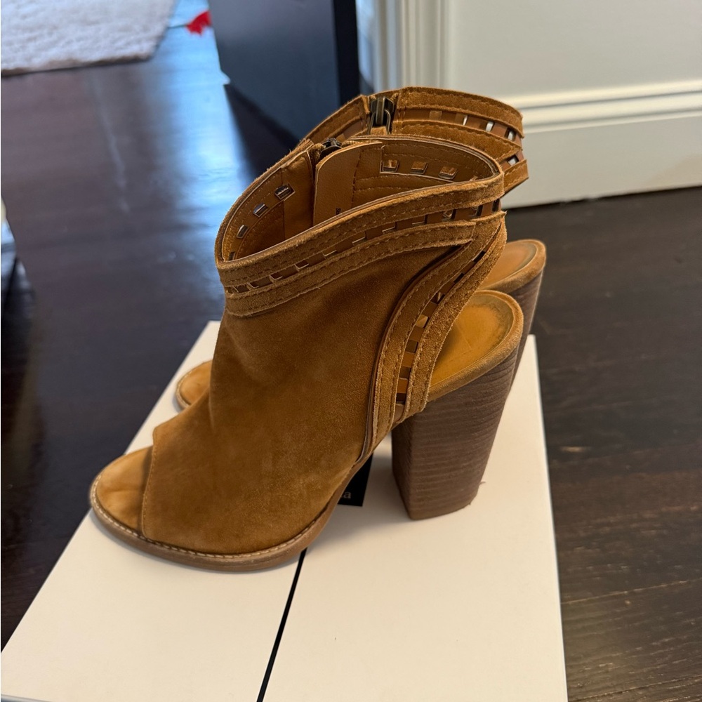 Dolce Vita Natasha Brown Suede Open-Toe Block Heel Sandals
